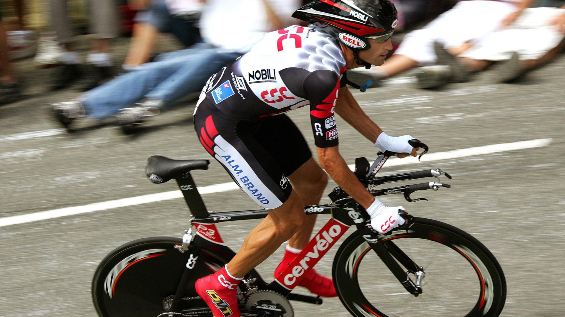 “西甲激烈交锋,豪门逐鹿冠军之路”,西甲传统豪门